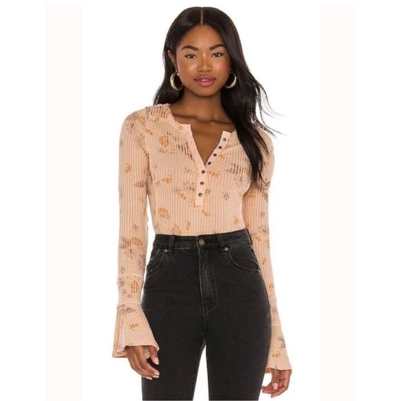 Free People Tops - NWT FREE PEOPLE Ribbed Long Sleeve Floral Top